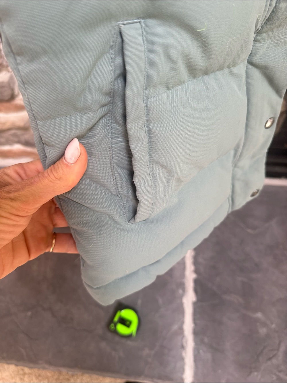 Patagonia Women’s Bivy Hooded Vest Small Blue Puffer - Picture 12 of 12